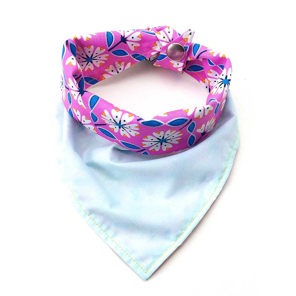 Fun Dog Bandana: Daisy Chain