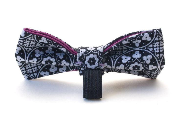 Lisbon dickie bow showing elastic loop